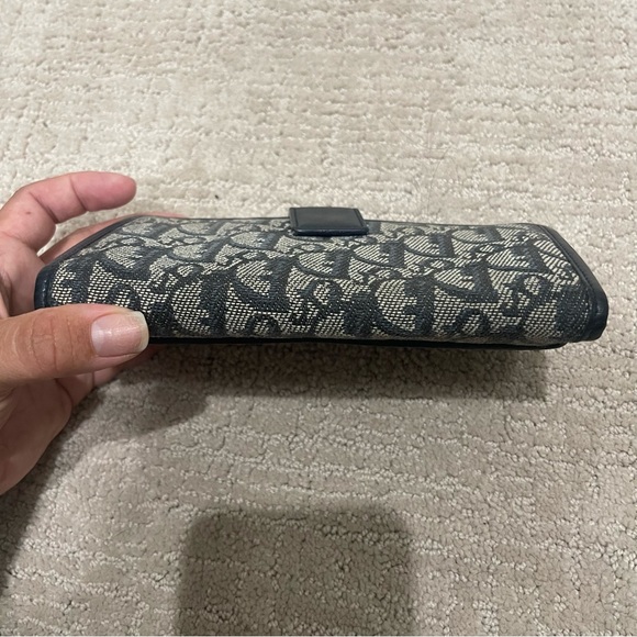 - Christian Dior Bifold Monogram Wallet with unbranded chain - Picture 14 of 16